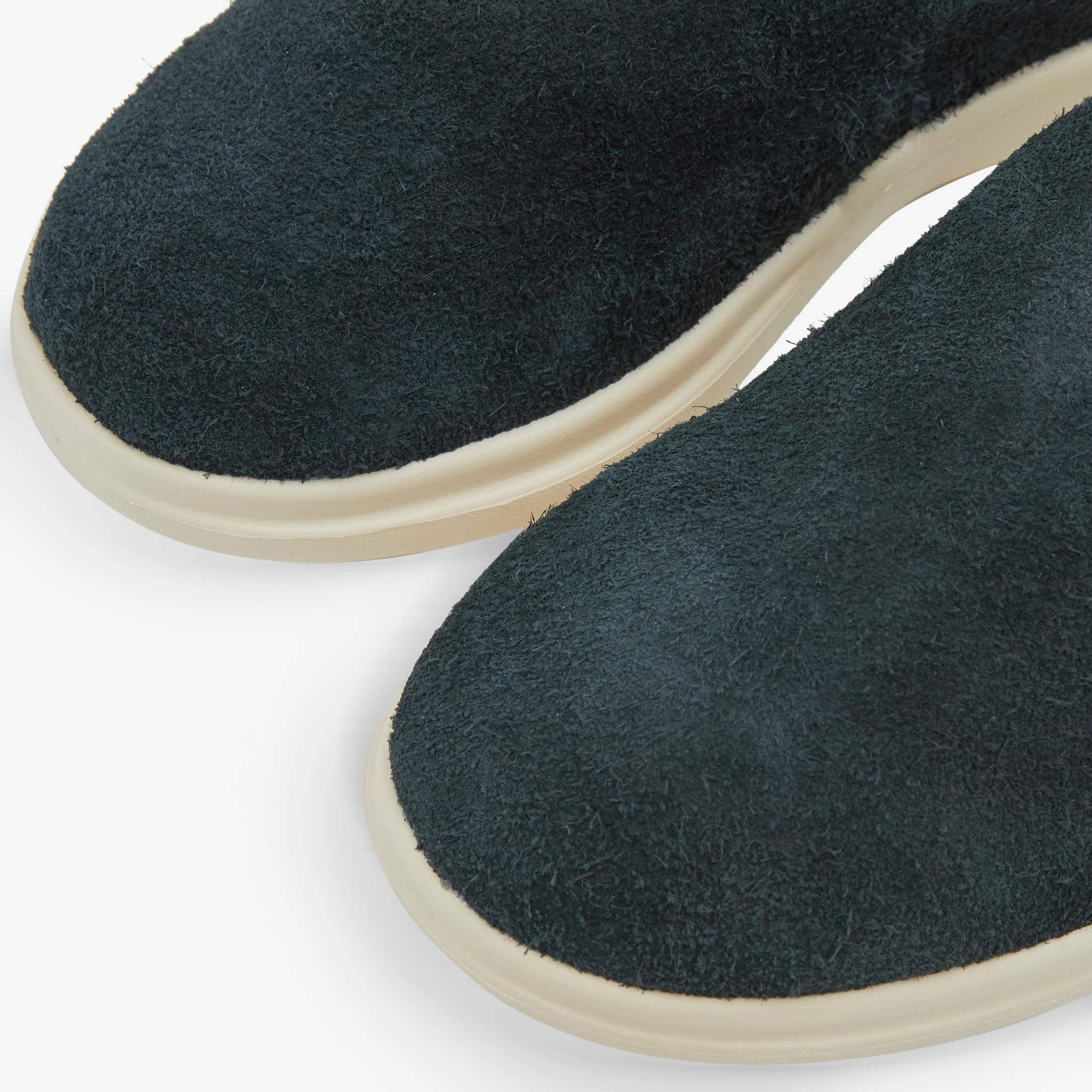 Pelli Hairy Suede Jet Black | Shortbread - Image 3