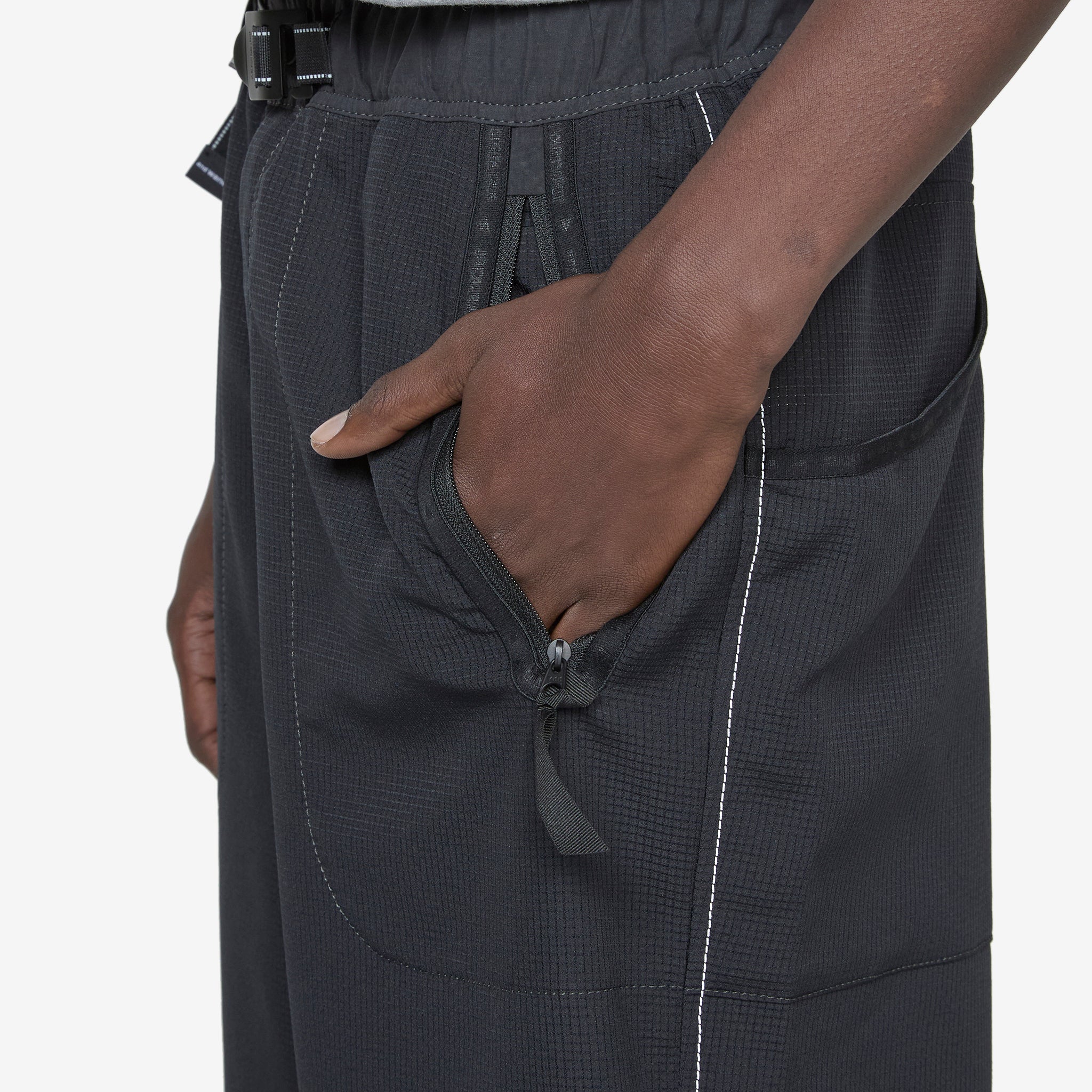 Vent Pant Black - Image 6