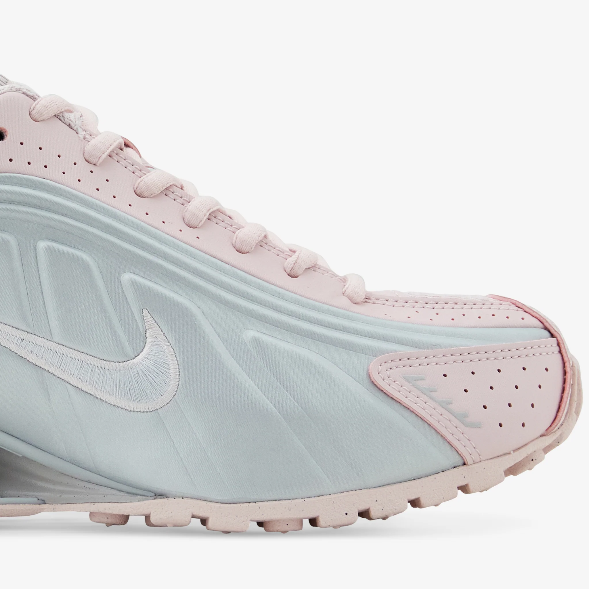 Women's Shox R4 Barely Rose | Metallic Platinum - Image 3