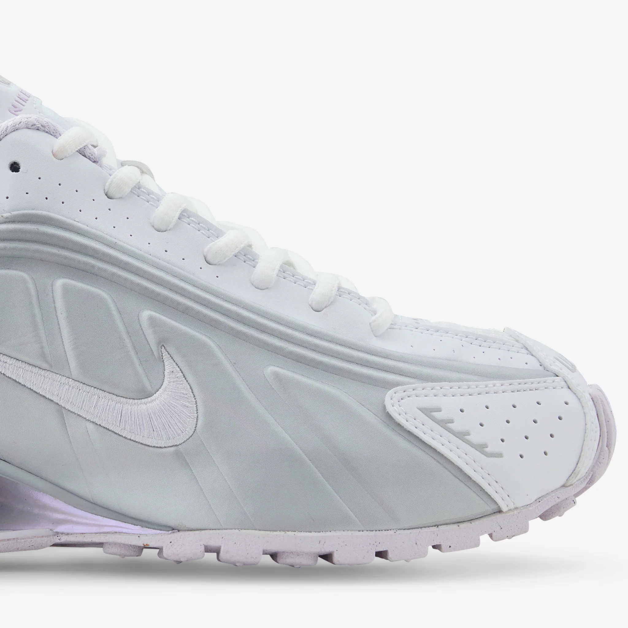 Women's Shox R4 White | Barely Grape | MTLC Platinum - Image 4